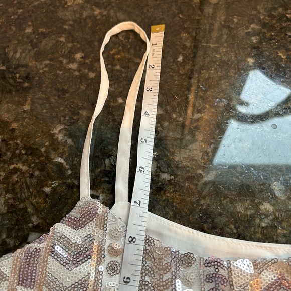 Charlotte Russe sequined flowy cropped tank. Lightweight. Swing style. Size L - Picture 9 of 10